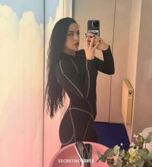 19Yrs Old Escort 170CM Tall Dubai Image - 11