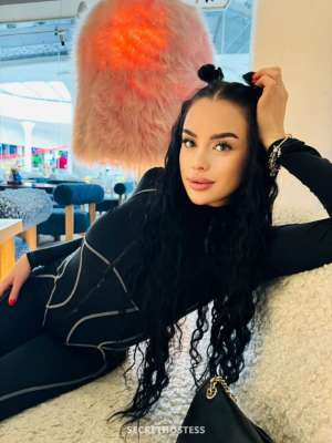 19Yrs Old Escort 170CM Tall Dubai Image - 12