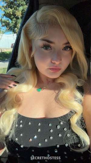 23 year old Escort in Atlanta GA Snowbunny