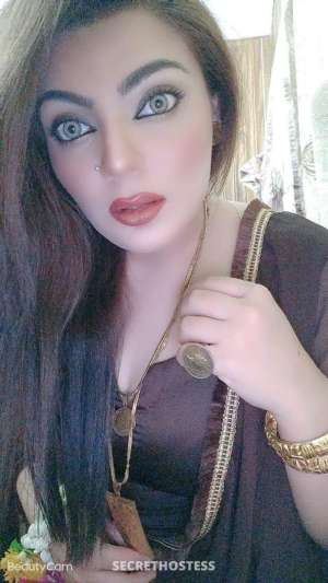 24 year old Escort in Fujairah Sanna Busty Milf, escort