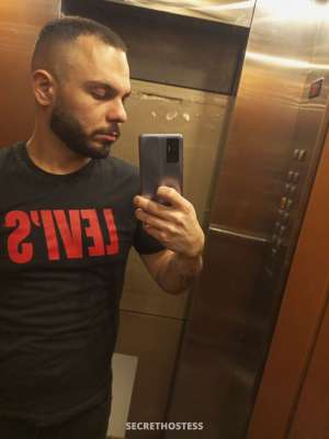 Hussein, Male escort 30 year old Escort in Erbil