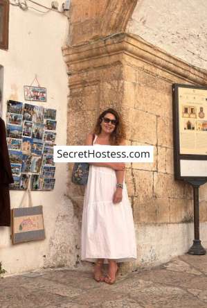 42 year old Caucasian Escort in Bibione Alanna, Independent