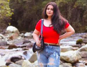 24 year old Indian Escort in Greater Noida Juhi Sharma Independent, escort