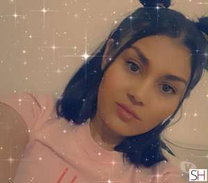 28 year old Latino Escort in Derby Hi i m Corina new, Independent