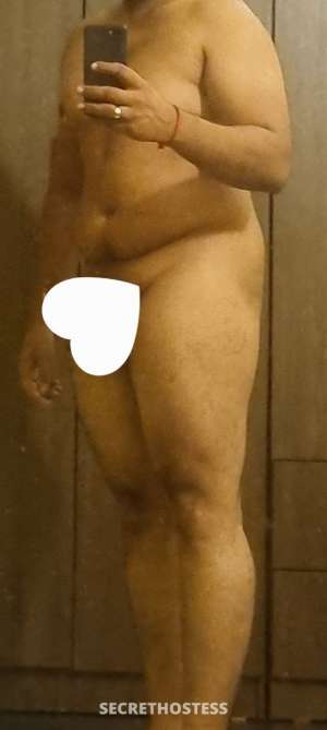 30 year old Asian Escort in Colombo Arvind Therapeutic Escort, Male escort