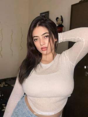 22 year old Indian Escort in Dubai Ishika Vip Indian Model, escort