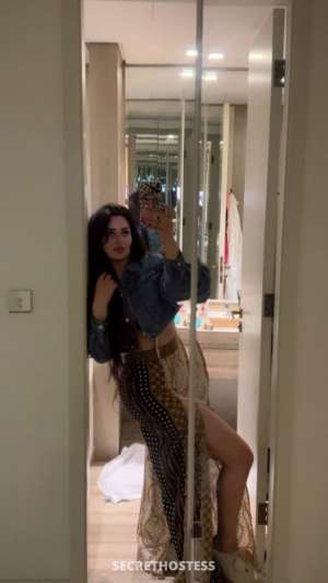25 year old Escort in Dubai Nour, escort
