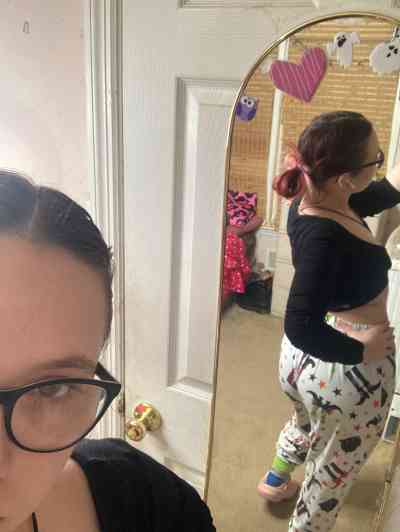 28 year old Escort in Allentown PA I'M Emily 🍑💦ACTIVE 24/7 Sexy, Young, and Ready 