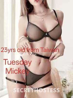 29 year old Escort in Penrith Sydney A relaxing massage in penrith Beautiful 3 ladys available 