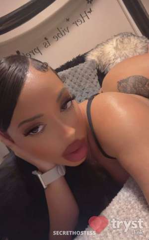 Arimariee - 4'10 Fun sized Cuban Mix 0 year old Escort in Tacoma WA