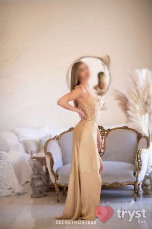 Escort Image - 3