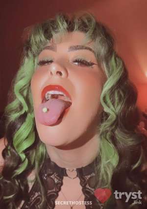 0 year old Escort in Corona CA Carli Evelyn - Your Sweet Slim Cury GF