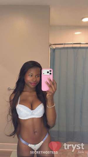 0 year old Escort in Scottsdale AZ 𝙻𝚘𝚗𝚍𝚘𝚗 𝙻𝚢𝚗𝚗 - Sensually sweet 