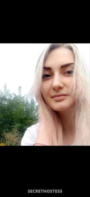 23 year old Indian Escort in Nairobi Karina, escort