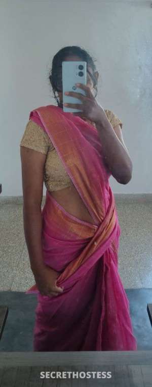 28 year old Indian Escort in Madurai Tamil Cam Mistress Lavanya, escort