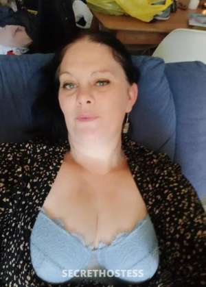 38 year old Escort in Sunshine Coast Cheeky voluptuous brunette aged 38, Currimundi