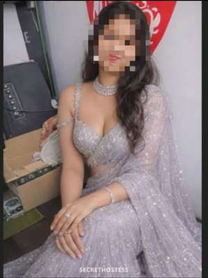 22 year old Asian Escort in Hyderabad Mona Independent, escort