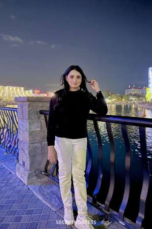 22 year old Indian Escort in Ras al-Khaimah Nikita, escort
