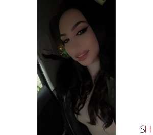 23 year old Escort in London Hi im sara new in your town, Independent