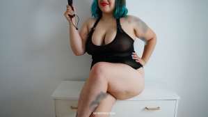 28 year old Escort in Valencia Barbara Voluptuous and Unshaven, escort