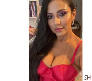 35 year old Brazilian Escort in Ipswich Suffolk SABRINA Natural big breasts and butt professional at parties