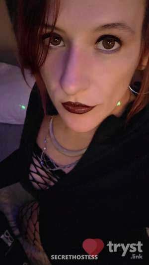 Tiffani - Can u blow a double bubble 0 year old Escort in Birmingham AL