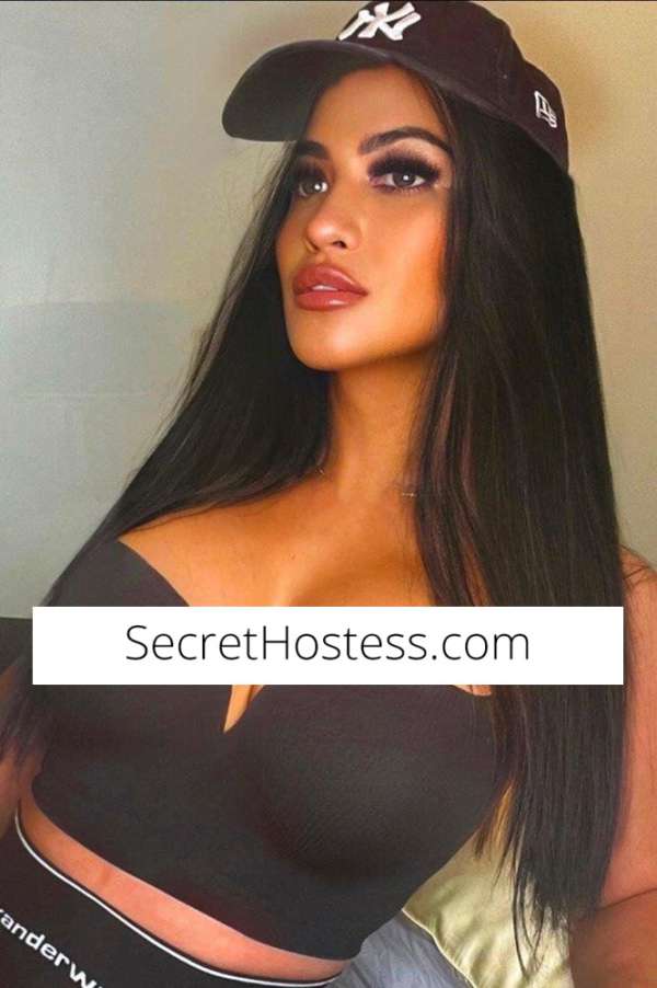 20Yrs Old Escort Image - 21