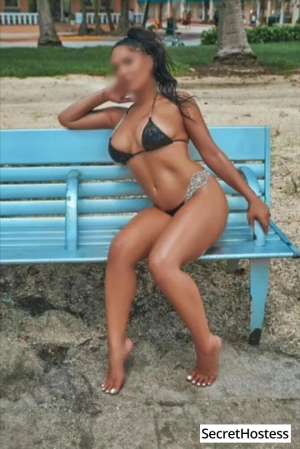 Escort model Naomi, Milwaukee 23 year old Escort in Milwaukee WI