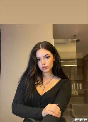 23 year old Escort in Milwaukee WI Escort model Ashley, Milwaukee