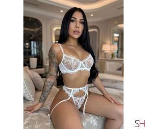 25 year old Latino Escort in Birmingham Larissa.. HIGH CLASS ..PARTY GIRL, Independent