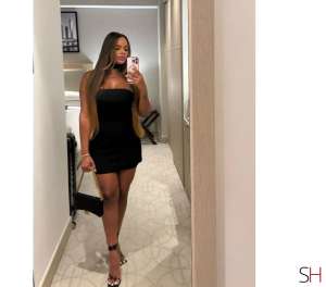 26 year old Latino Escort in Central Bedfordshire .HOTTEST LUNA.. 100%REAL. ☎️PARTY GIRL, Independent