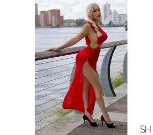 27 year old Escort in Rushmoor Hampshire SARAH XXL BUM IN FARNBOROUGH, Independent