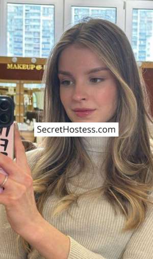 19 year old Caucasian Escort in Istanbul Dee, Agency