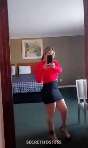 28 year old Escort in Los Angeles CA Hot blonde latina available now
