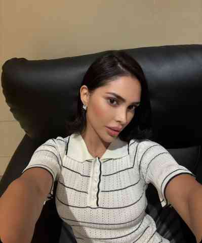 32 year old Escort in Al Ain Cool lady