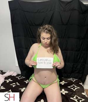 28 year old Caucasian Escort in Moncton Nice girl ready for adventure