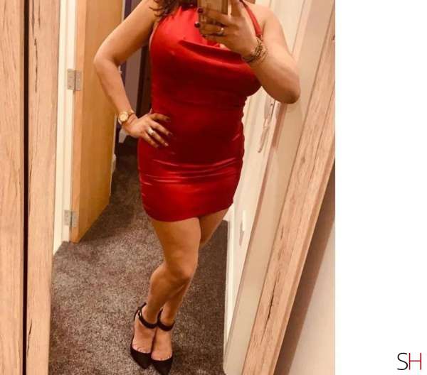 Victoria 52Yrs Old Escort South West Image - 2