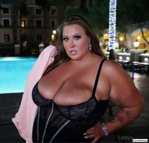 35 year old Escort in Seattle WA Escort model Veronica Jasmine, Seattle
