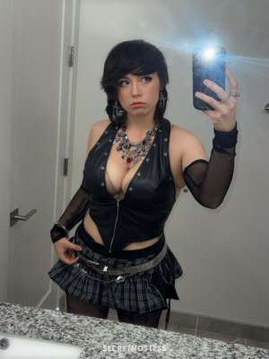 27 year old Escort in Jacksonville FL I'm available for hookup hit me up on my numberxxxx-xxx