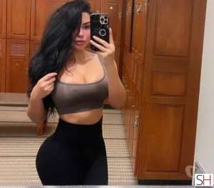 21 year old Asian Escort in Buckinghamshire Captivating London Escort . Exclusive Outcalls Only ., 