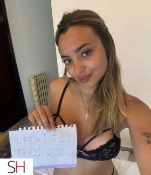 21 year old Escort in Rouyn-Noranda ఌyoung girlఌ available for incall and outcall