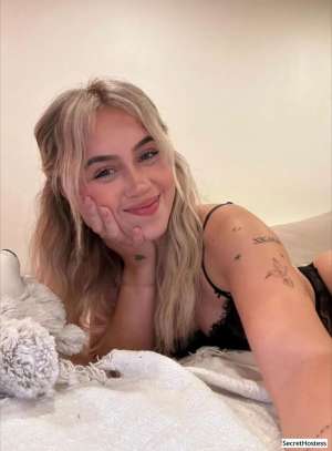 22 year old Russian Escort in Istanbul Escort model Victoria Russian New here for 1 week, Istanbul