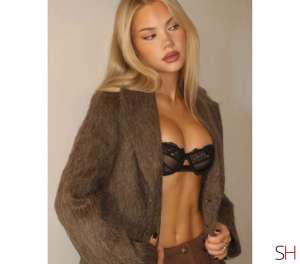 23 year old Latino Escort in Southampton Bia Elegant, Warm &amp; Passionate, Independent