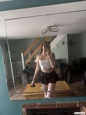 25 year old Escort in Taipei Escort model Brunette, Taipei
