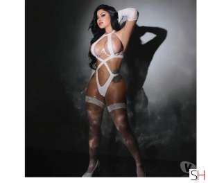 26 year old Escort in Slough Valeria latina party ., Independent