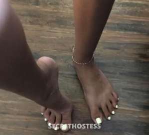 21 year old Escort in Racine WI Just one night only