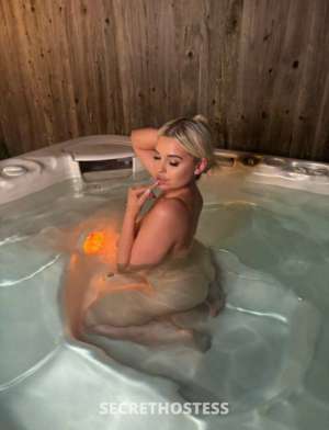 24 year old German Escort in Tampa FL Sexy,Curvy,Blonde,Bombshell,Come take trip to Paradise for 