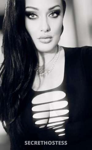 37 year old Australian Escort in Gold Coast Aussie Bossy Brunette Bombshell, Gold Coast