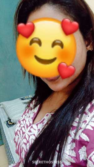 25 year old Indian Escort in Dubai Maya (Threesome), escort