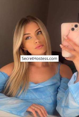 Renie, Agency 20 year old Escort in Paris